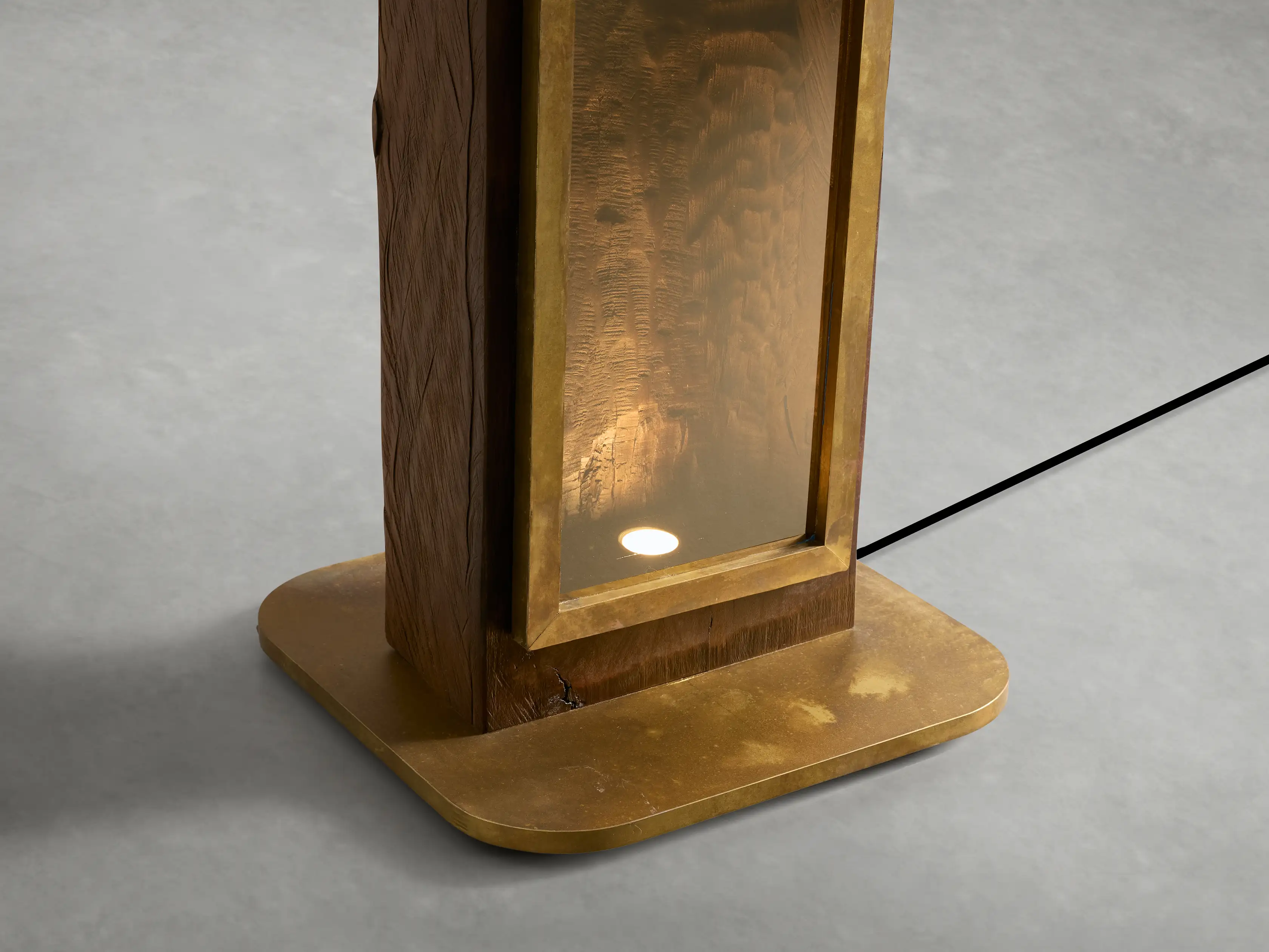 Vigas Floor Lamp