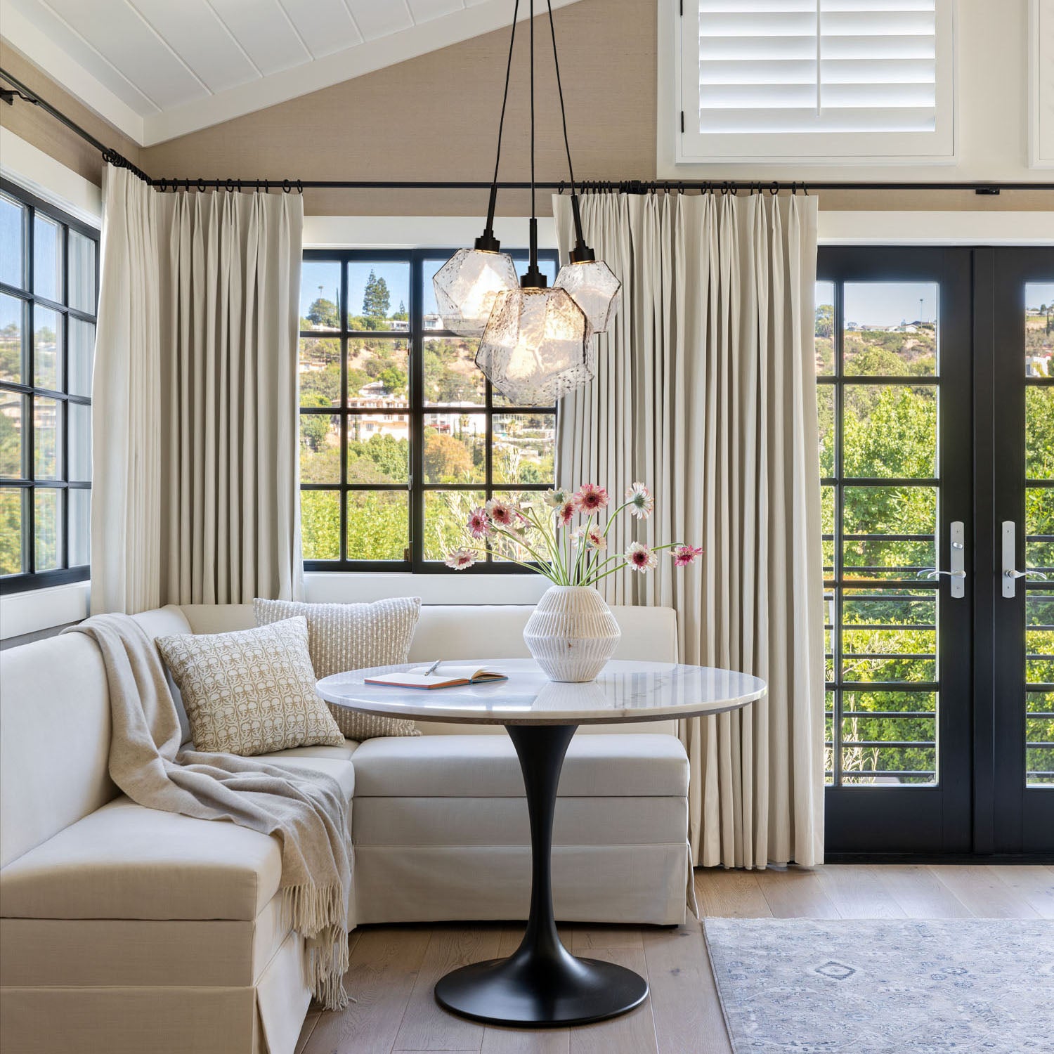 Art Twisted Cluster Pendant