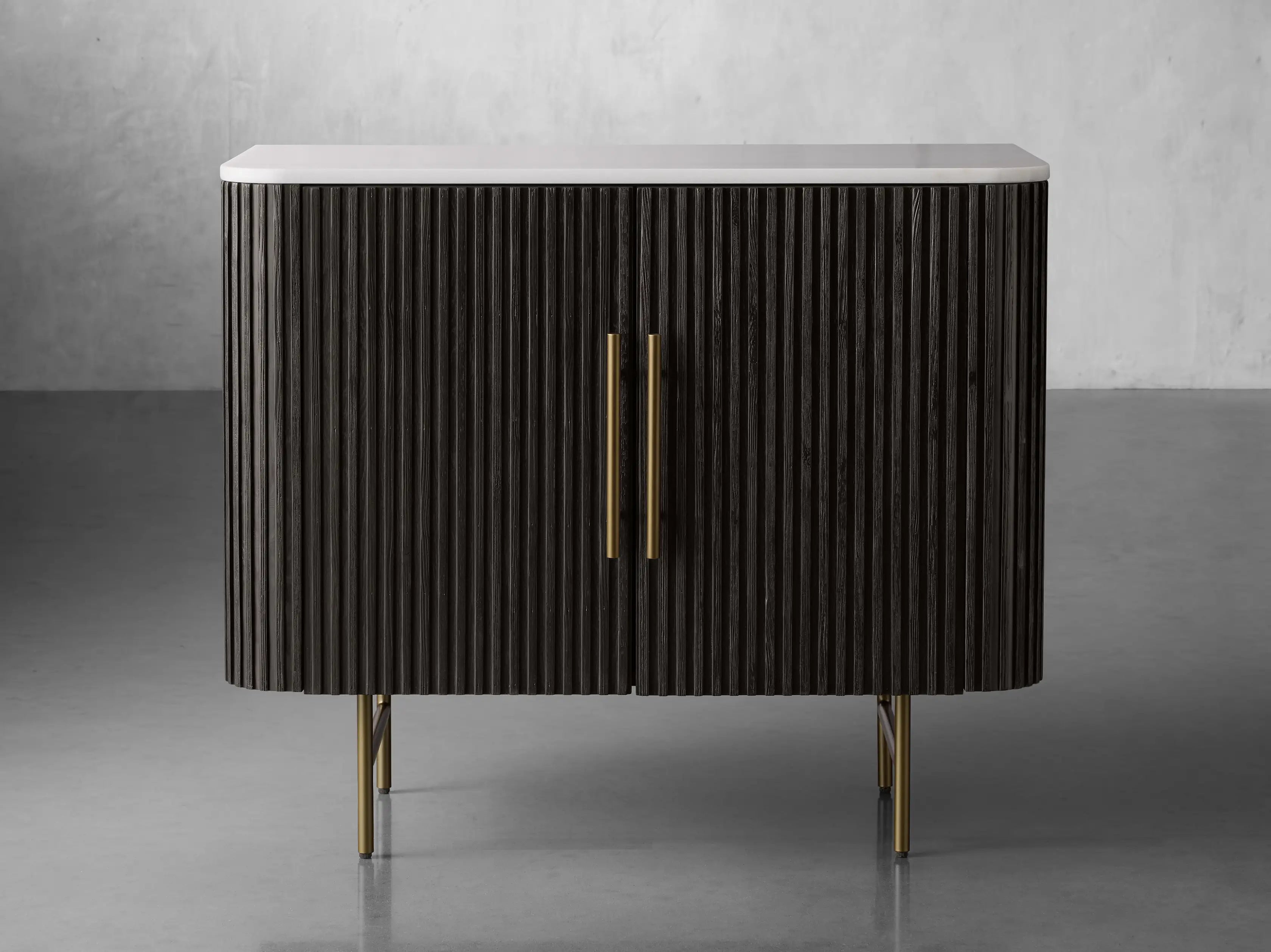 Finnley Hall Chest-Vancei