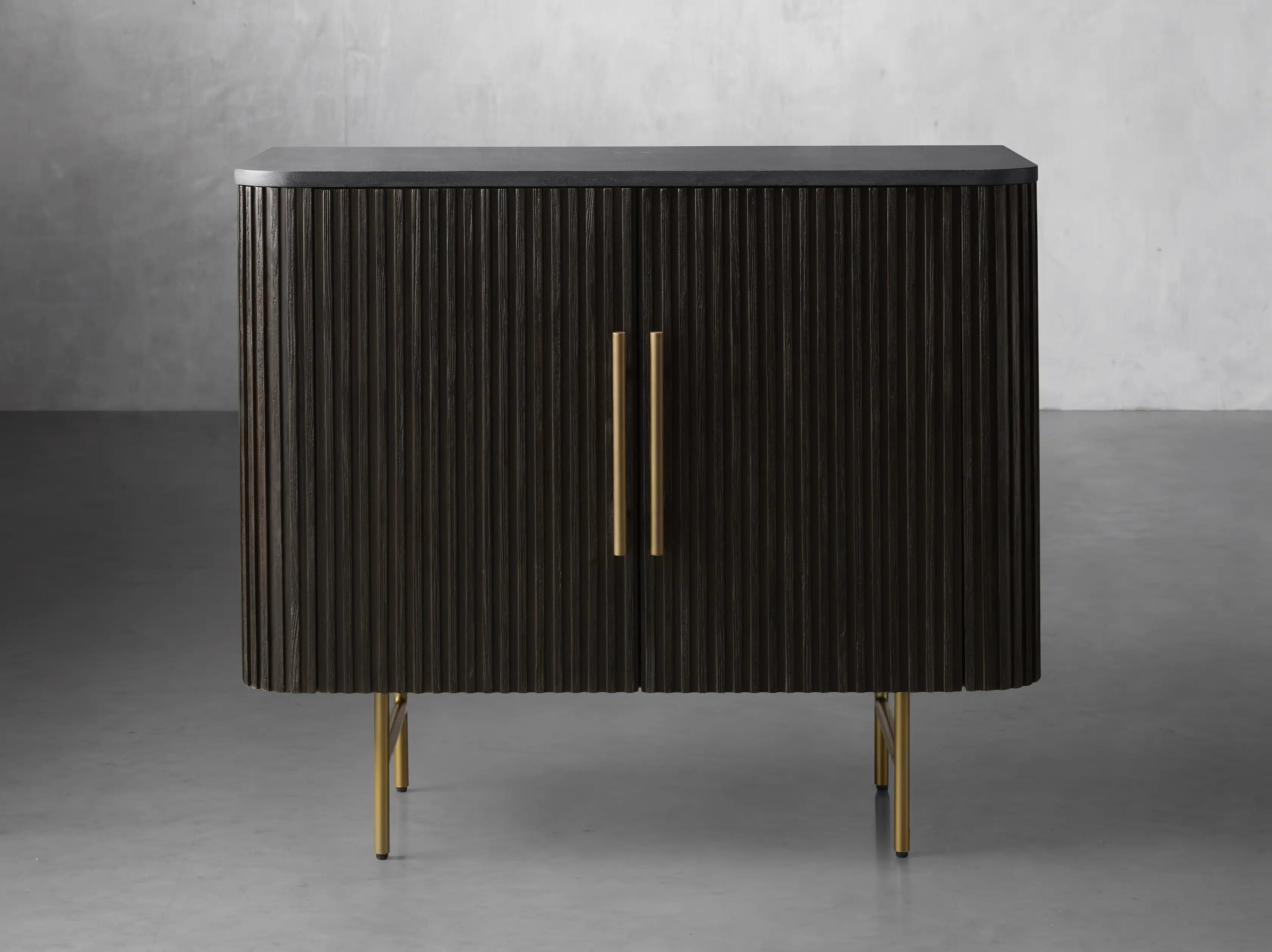 Finnley Hall Chest-Vancei