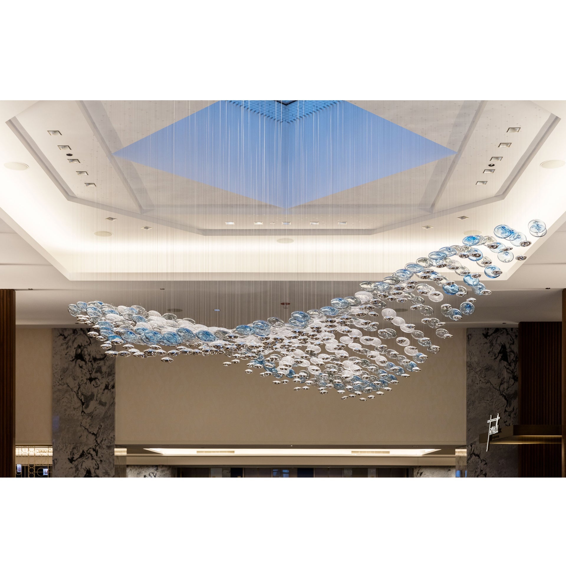 Flying Surge Chandelier-Vancei