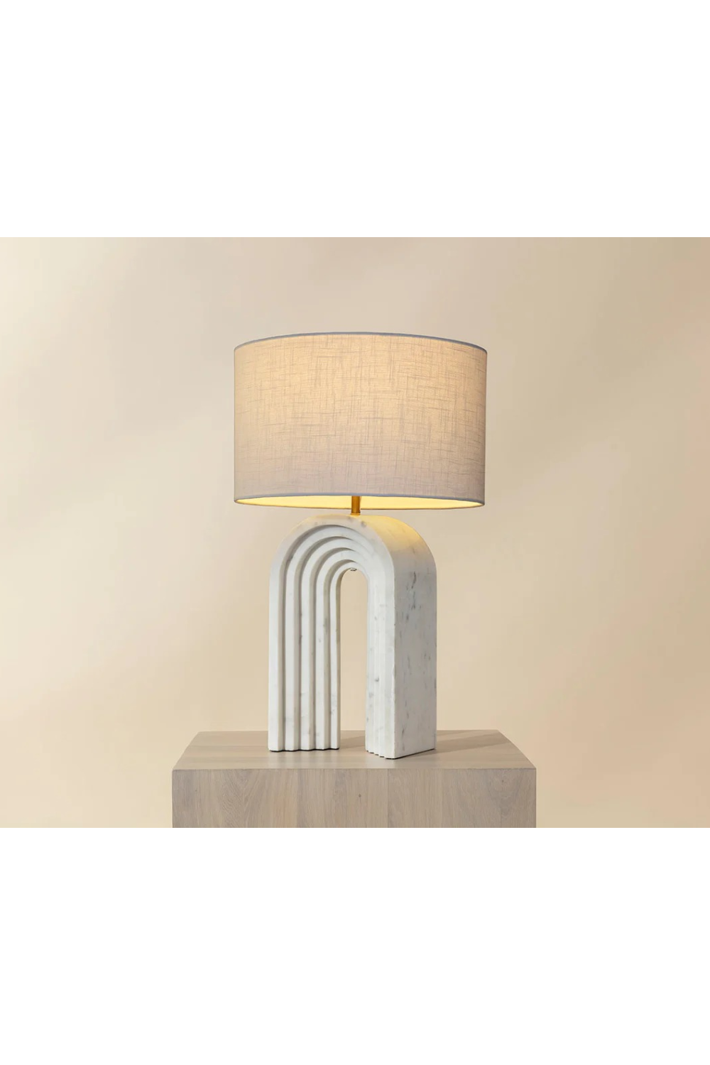 Arched White Marble Table Lamp | Splendido Sensi