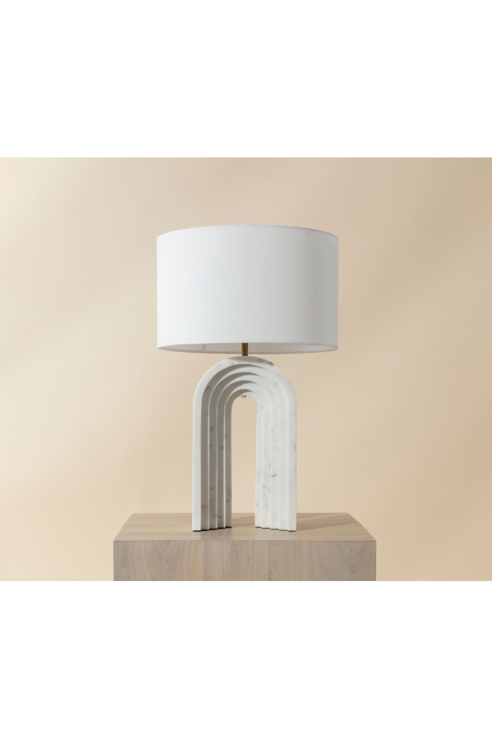 Arched White Marble Table Lamp | Splendido Sensi
