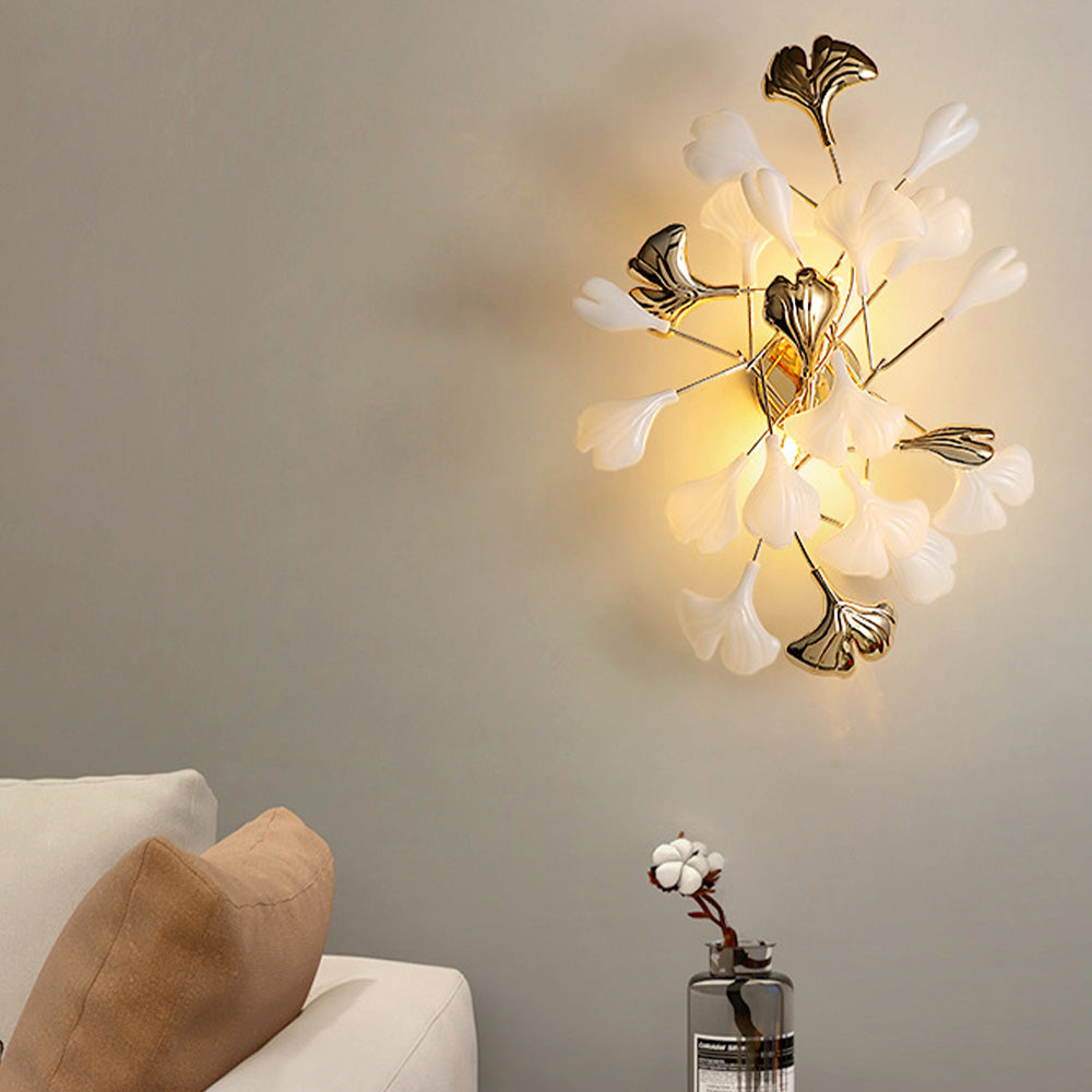 Olivia wall lamp, 12/22 leaves, ceramic & metal