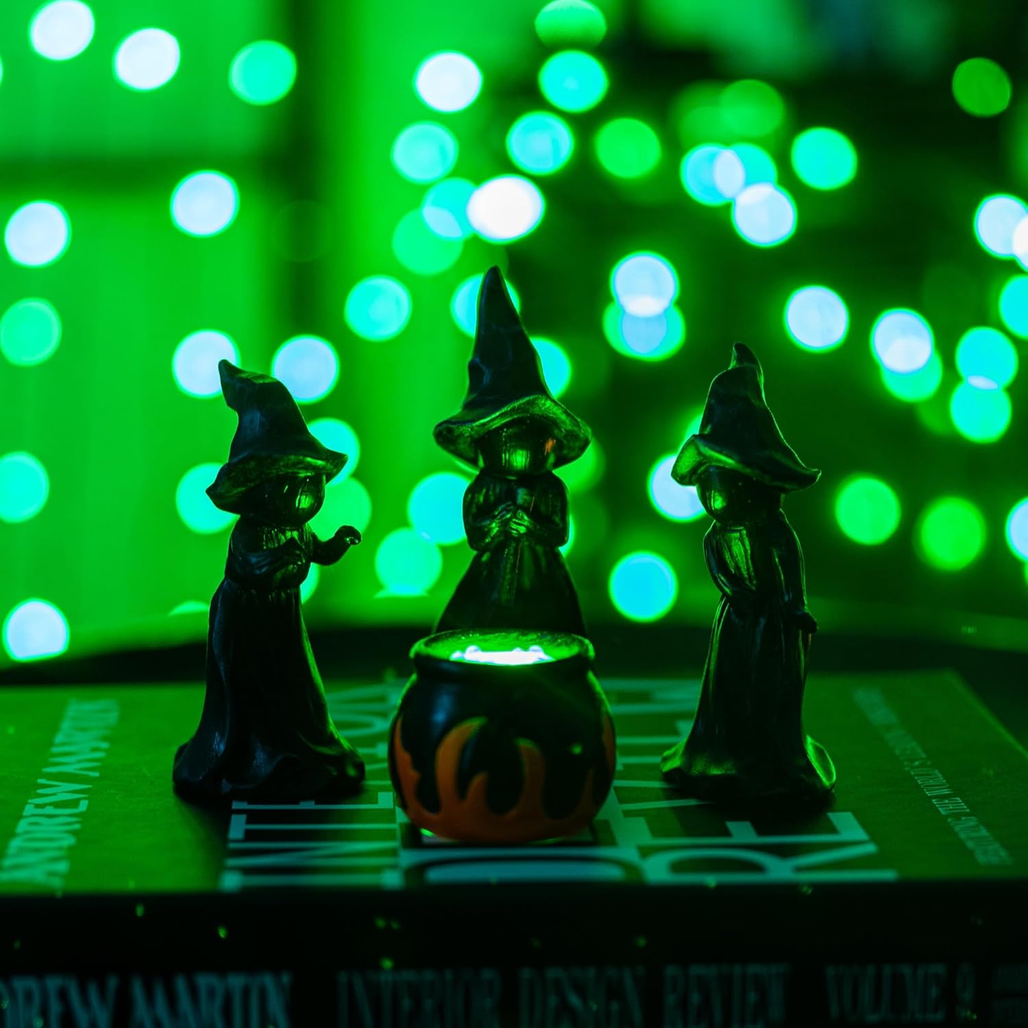 4 PCS Witches Cauldron Figurine