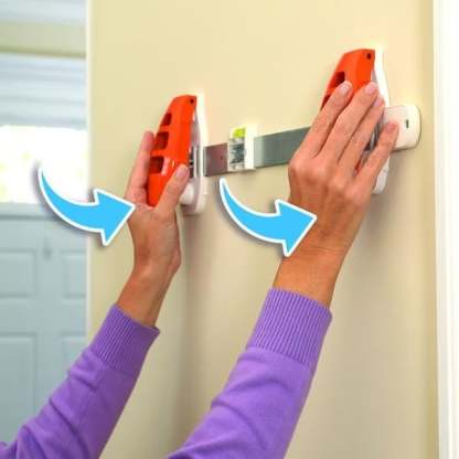 🔥Effortless Dual-Nail Picture Hanger with Built-in Level! 🎯🖼️