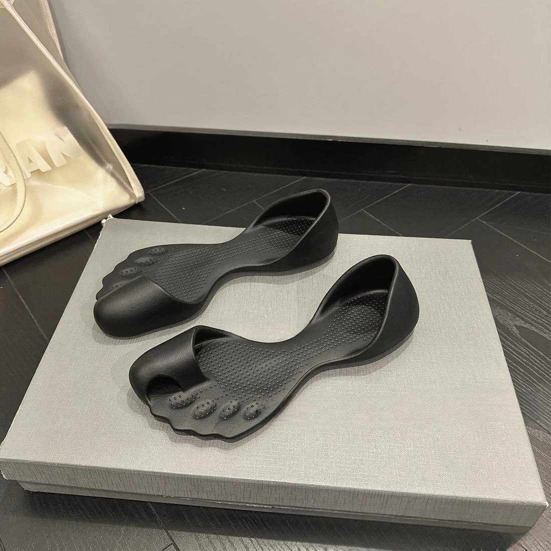 BUY 2 GET 5% OFF & FREE SHIPPING🚚🎁Zero Sneaker