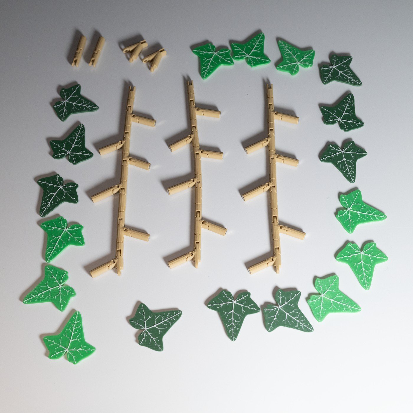 Ivy Fridge Magnet with Articulating Stems