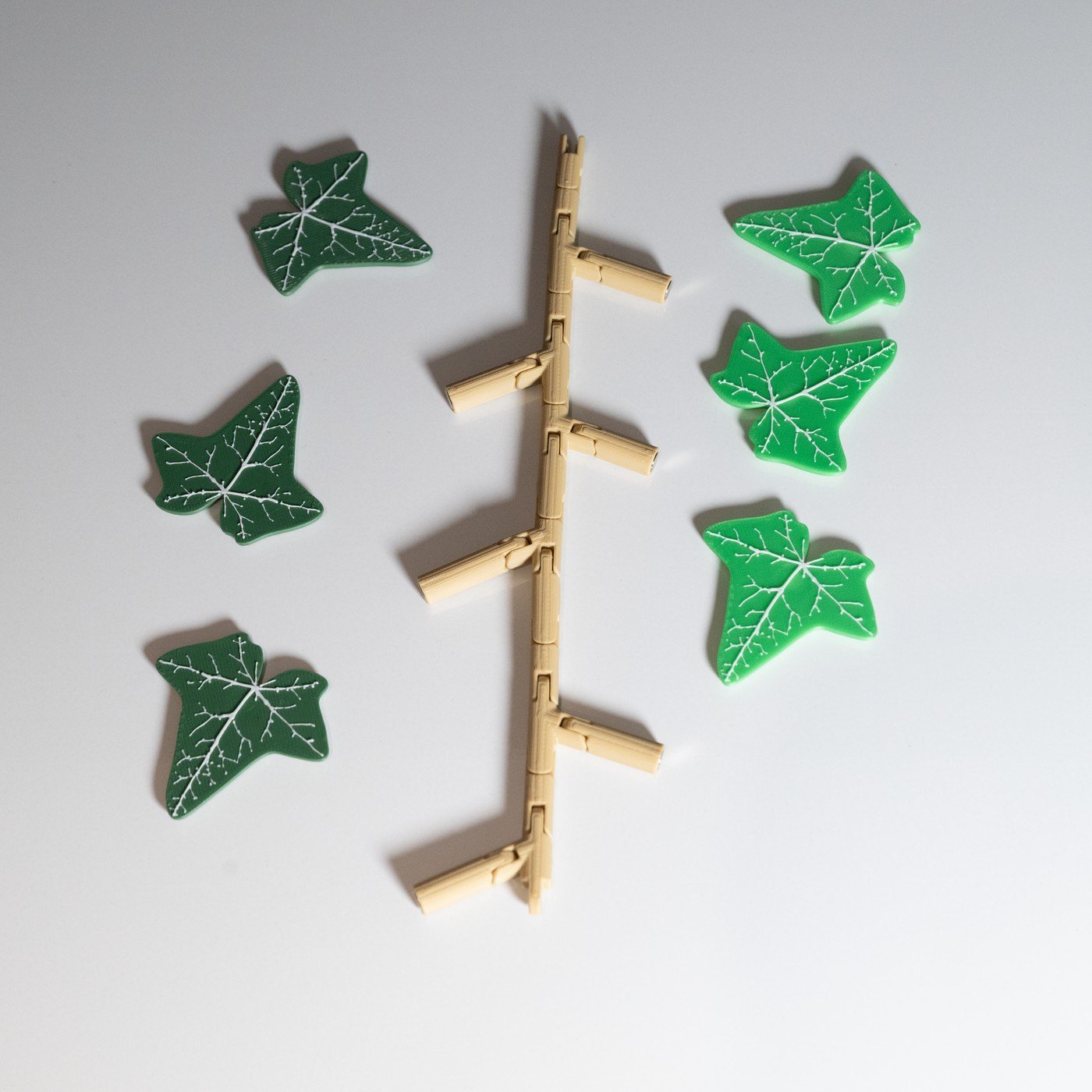 Ivy Fridge Magnet with Articulating Stems
