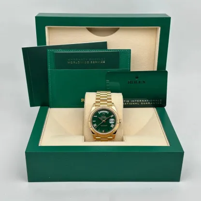 Rolex Day-Date President 40MM 228238 18K Gold Green Lacquer Dial Men Watch