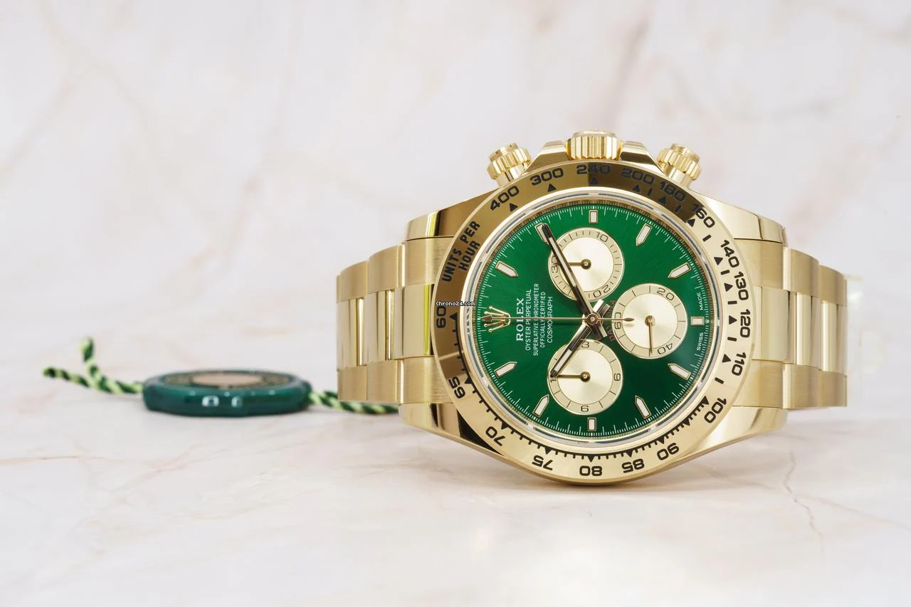 Rolex Daytona Cosmograph 18ct Yellow Gold Bright Green Golden Dial Oyster Bracelet 126508