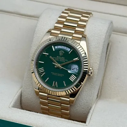 Rolex Day-Date President 40MM 228238 18K Gold Green Lacquer Dial Men Watch