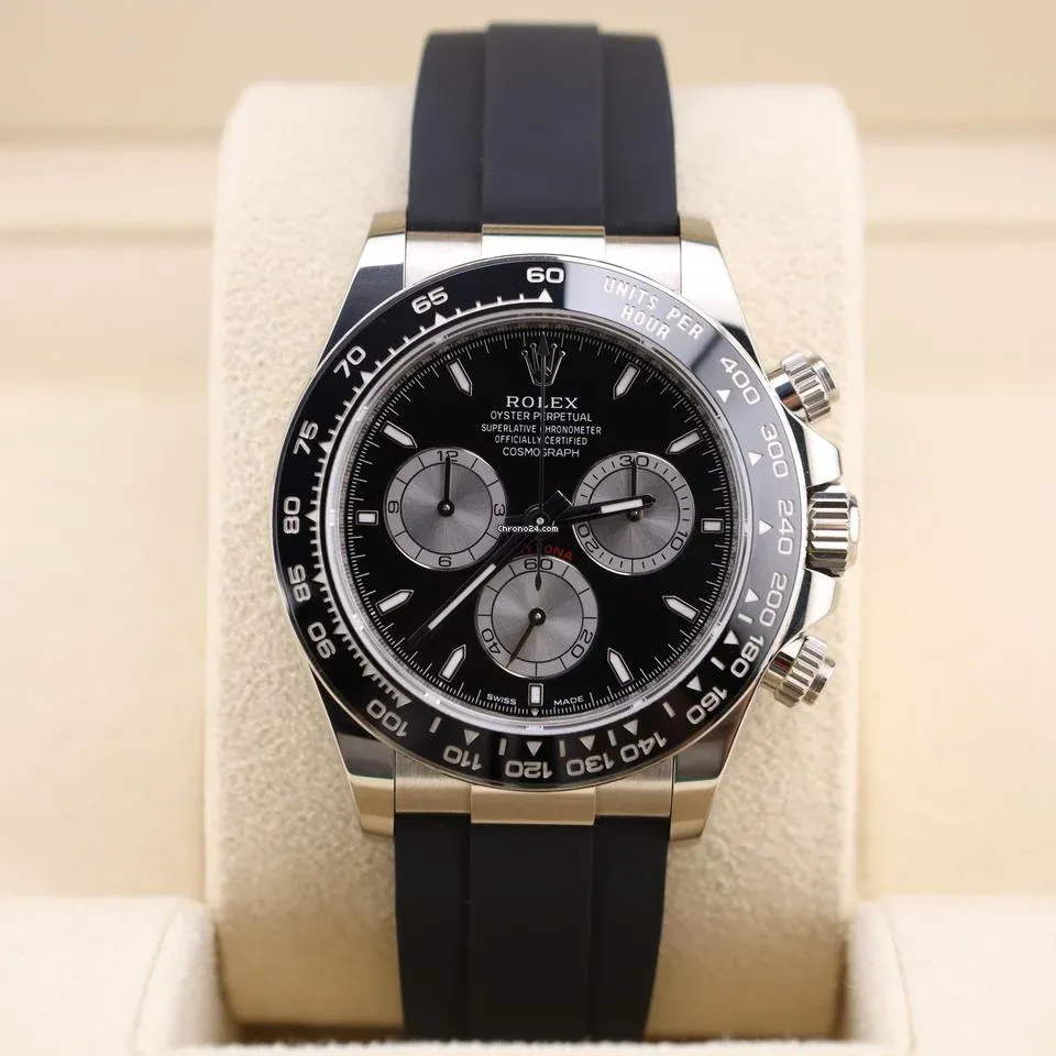 Rolex Cosmograph Daytona watch: 18 kt white gold 
