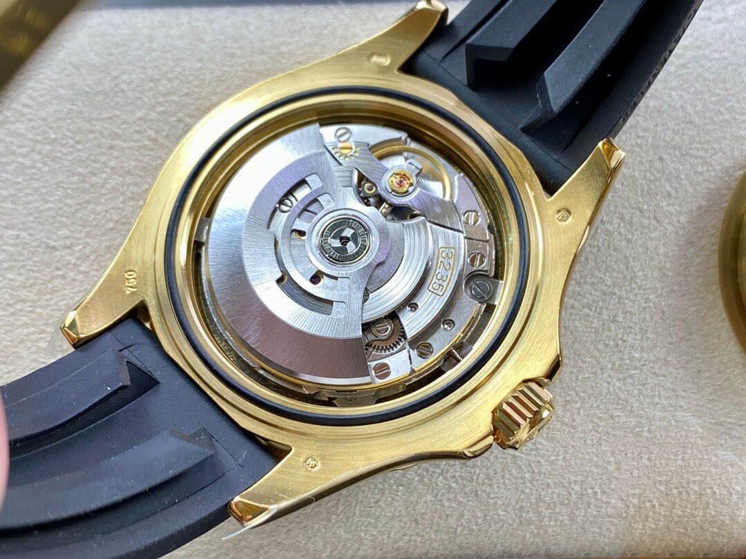 ROLEX YACHT MASTER M226658-0001 42MM OW FACTORY BLACK RUBBER STRAP