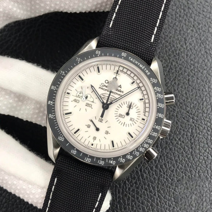 OMEGA SPEEDMASTER SNOOPY AWARD 311.32.42.30.04.003 OM FACTORY BLACK STRAP