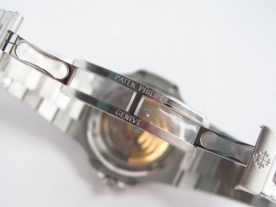 Patek Philippe Nautilus 5711/1A-011 White Dial