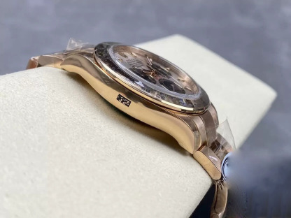 ROLEX COSMOGRAPH DAYTONA M116505-0016 CLEAN FACTORY GOLD BEZEL