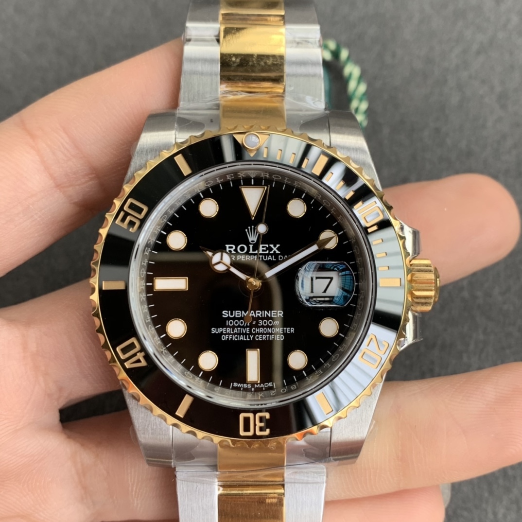 Rolex Two-Tone Black Submariner Limited Edition Gold-Plated Edition Featuring the 3135 Movement 904L Stainless Steel