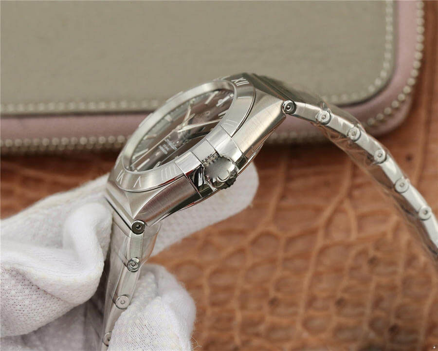 OMEGA CONSTELLATION 123.10.38.21.01.001 VS FACTORY TITANIUM CASE