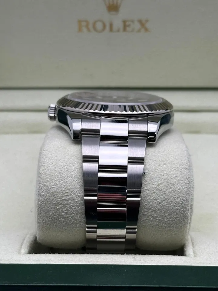 Rolex Datejust 126334 Silver Jubilee Bracelet with Silver Bezel