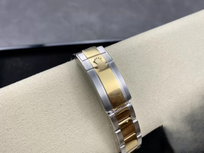 ROLEX COSMOGRAPH DAYTONA M116523 CLEAN FACTORY WHITE DIAL