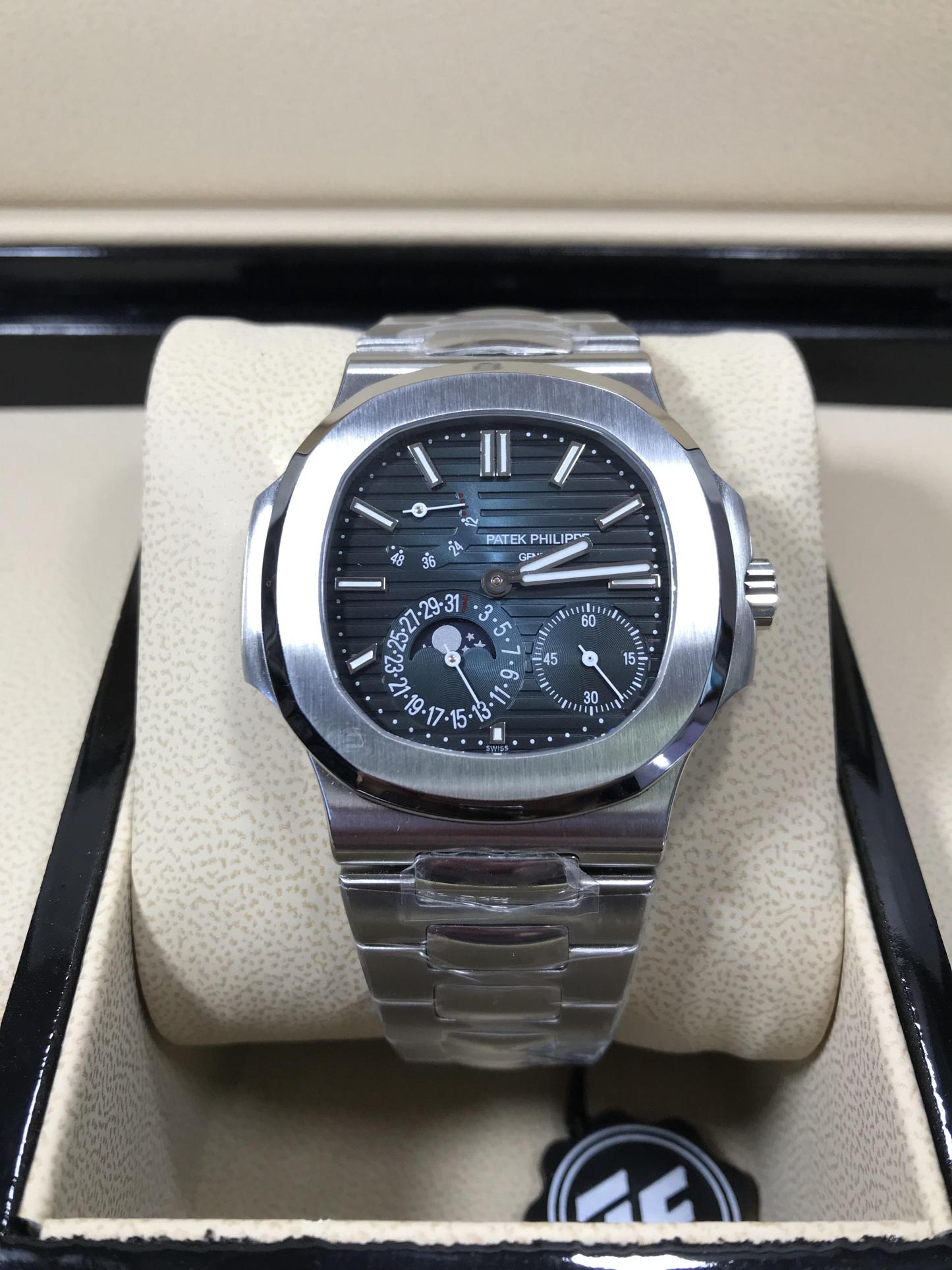 PATEK PHILIPPE RARE NAUTILUS 3712/1A-001 WHITE GOLD BLUE DIAL