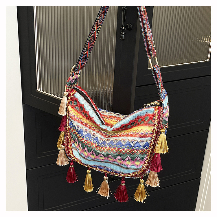 Bohemian style large capacity single-shoulder crossbody bag