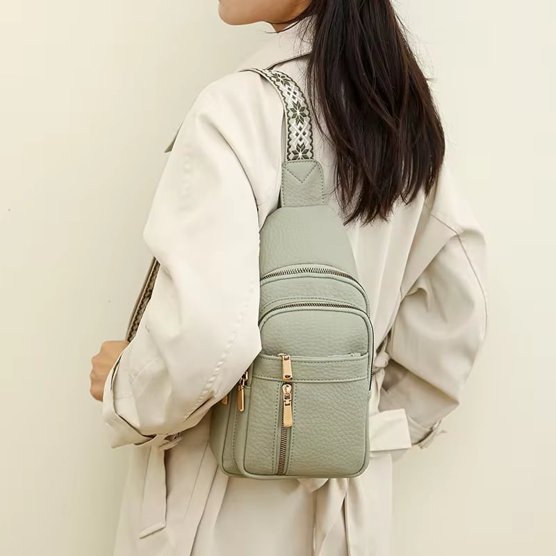 🔥🔥Women's Fashion Casual Solid Color Crossbody Bag-Gift of exquisite pendant！