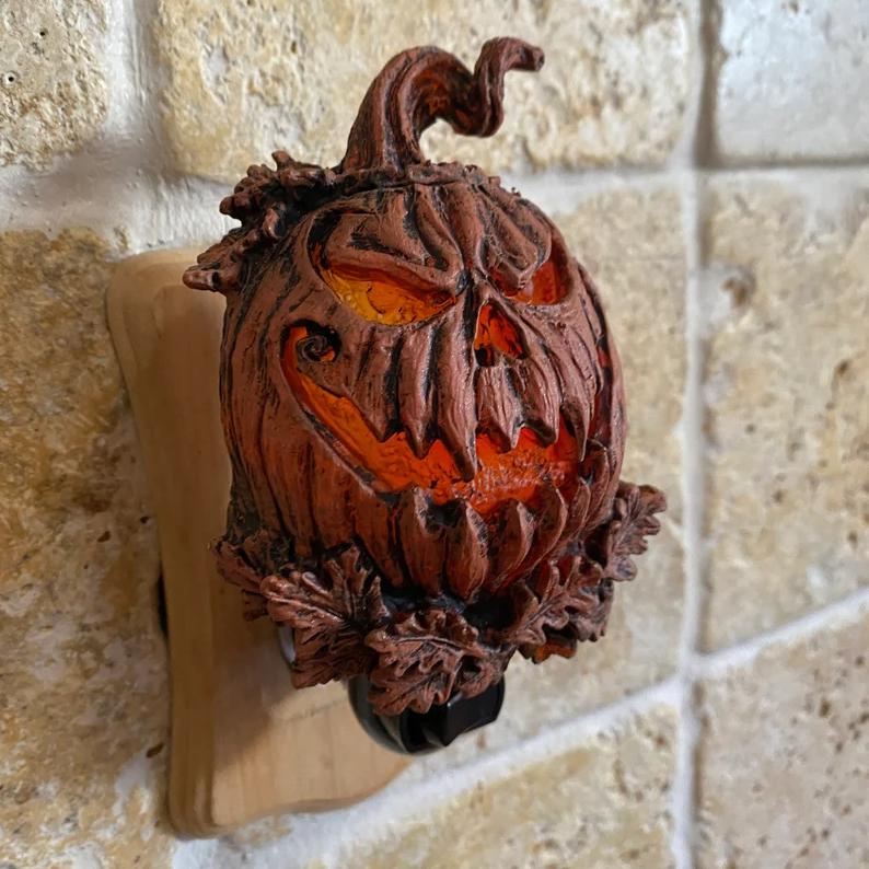 🎃Haunted Pumpkin Night Light