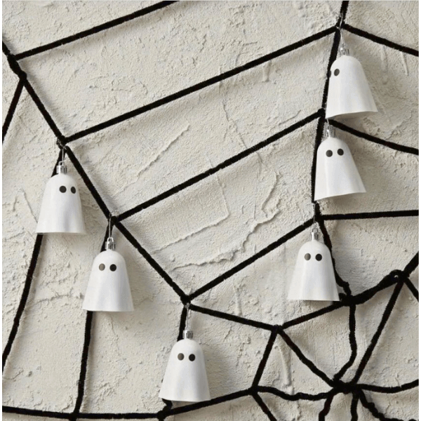 Floating Spooky Ghosts Halloween Decor Pack (Pack of 8)