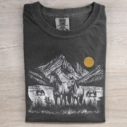 Vintage Western Wild Horses Mountain T-Shirt