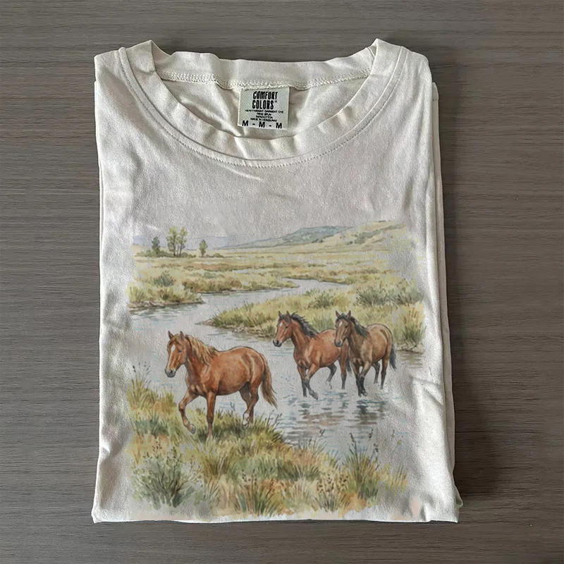 Western Wild Horses River Vintage T-shirt