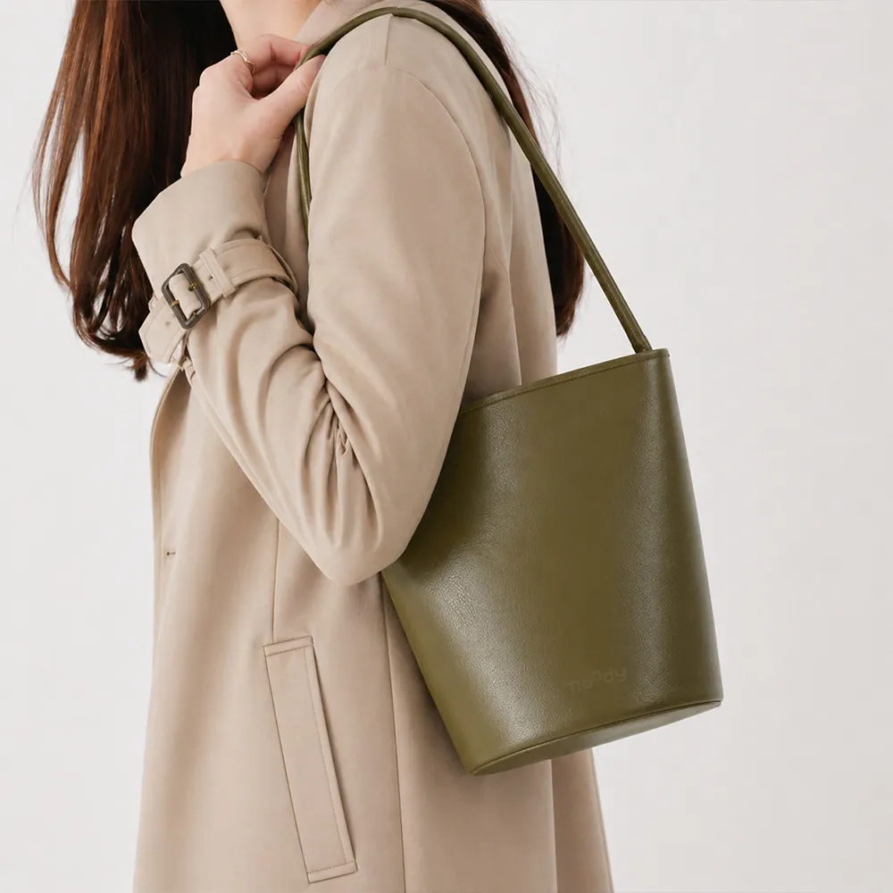 moody Eden Tote Bag