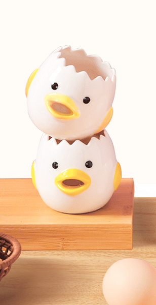 Küchenhelfer trennt Eigelb und Eiweiß effizient