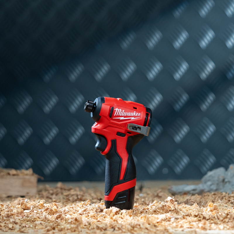 🛠️【公式正規品】ミルウォーキー M12 ブラシレス軽量インパクト電動スクリュードライバー M12 BLIDRC🎉🎉