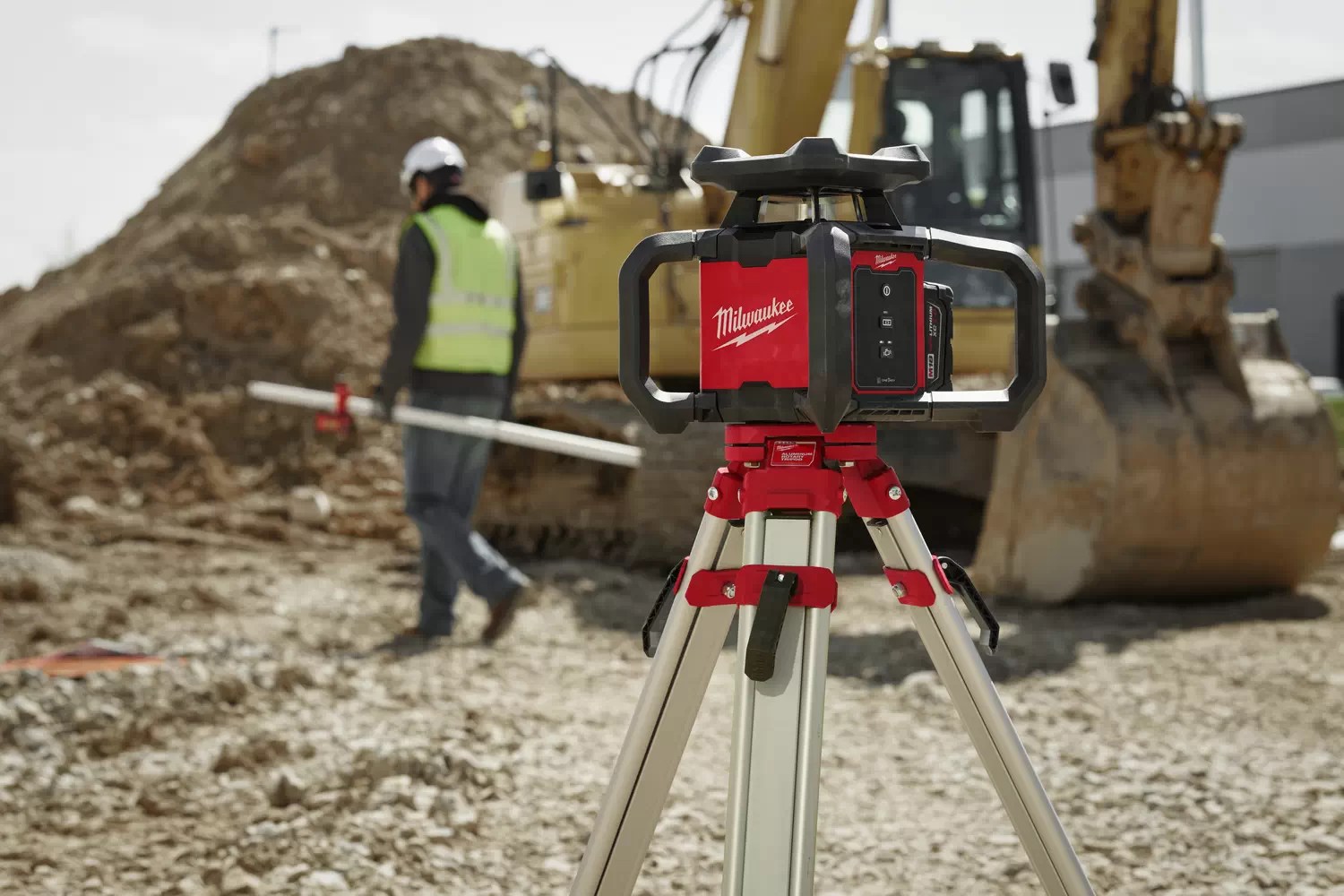 Milwaukee 3701-21 M18 Red Exterior Rotary Laser Level Kit w/ Receiver |  Adam's Tarp & Tool Ltd