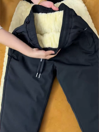 Herrenhose aus Lammwolle & Graphen ✨ Von Designern aus Bibergmeind (Deutschland)