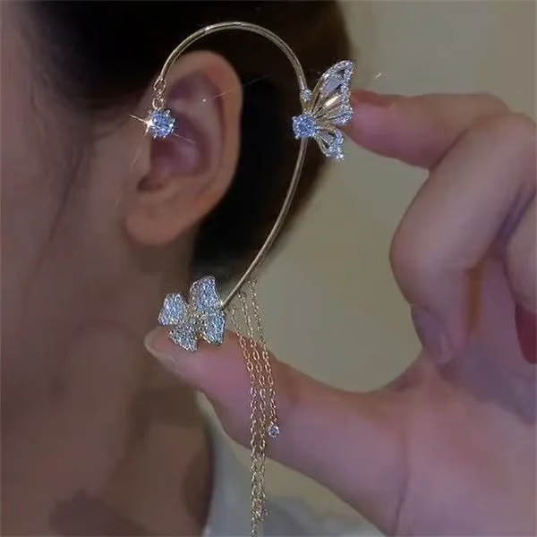 ✨🦋Cubic zirconia earrings with butterfly fringes