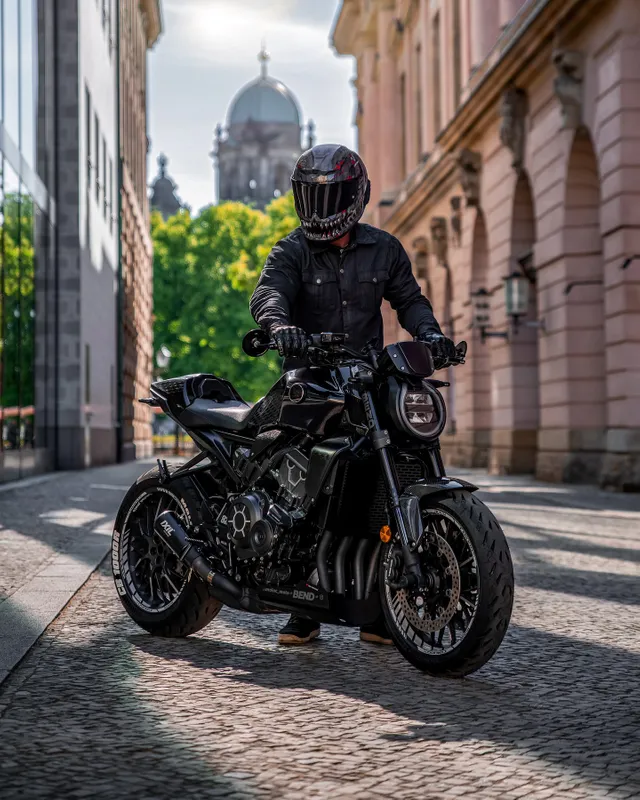 Foto od moloc_moto zveřejněno 19. června 2024