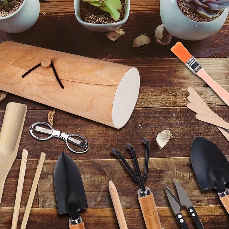 Home gardening tool set for beginners and families