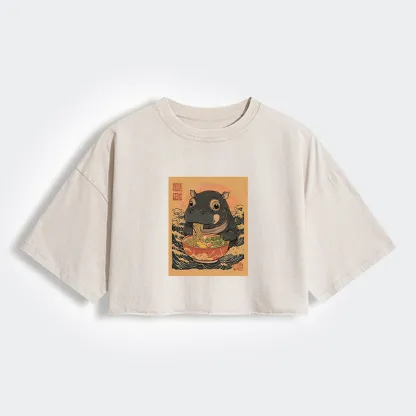 Moo Deng Eat Ramen Women's Washed Crop T-Shirt