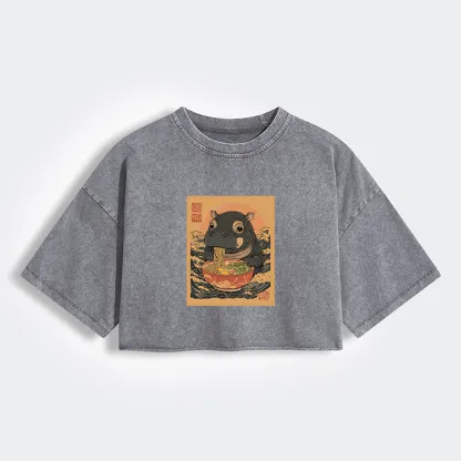 Moo Deng Eat Ramen Women's Washed Crop T-Shirt