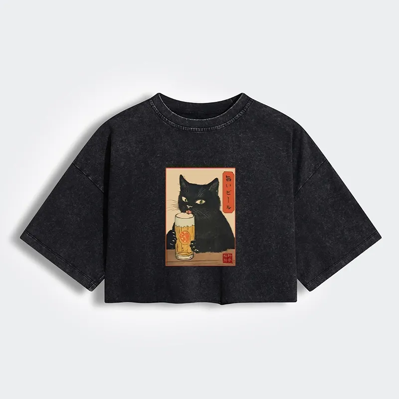 Cat Holding A Glass Of Beer Women's Washed Crop T-Shirt