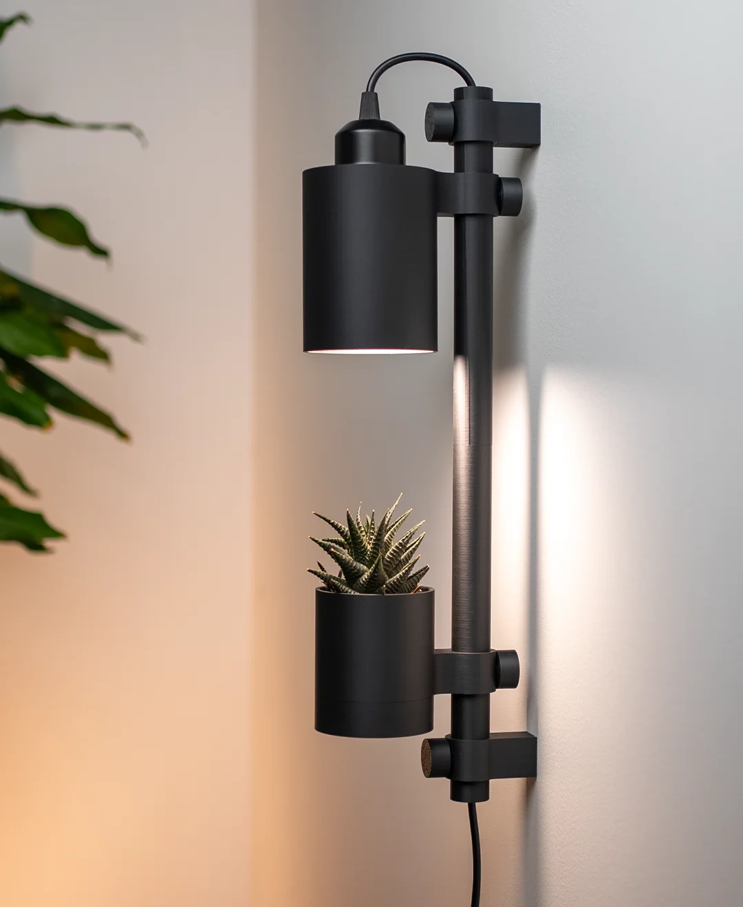 Indoor Wall Plant Pot with Light