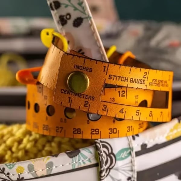 🧰Your All-in-One Crafting Companion🧰7-in-1 Leather Measuring Tool