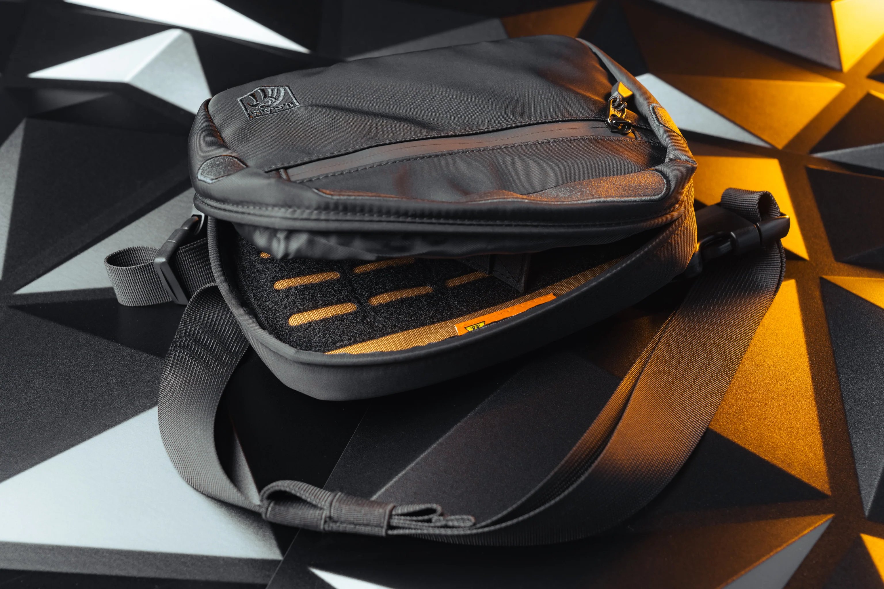 🎄Flash Sale 50% OFF 🔥Magnetic quick-release gun bag