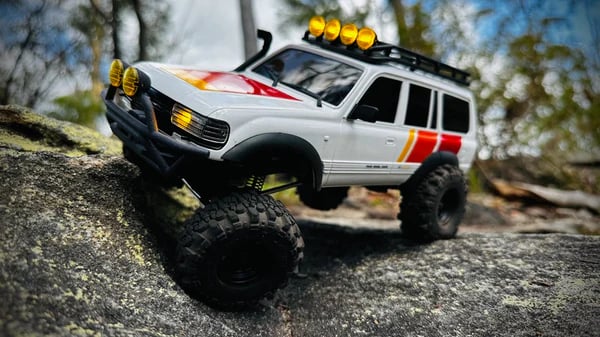 🔥Last Day 49% OFF - FairRC 1/18 FCX18 TOYOTA LC80 Tri-Color Mod RTR