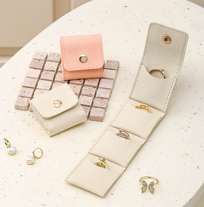Portable jewelry storage velvet bag