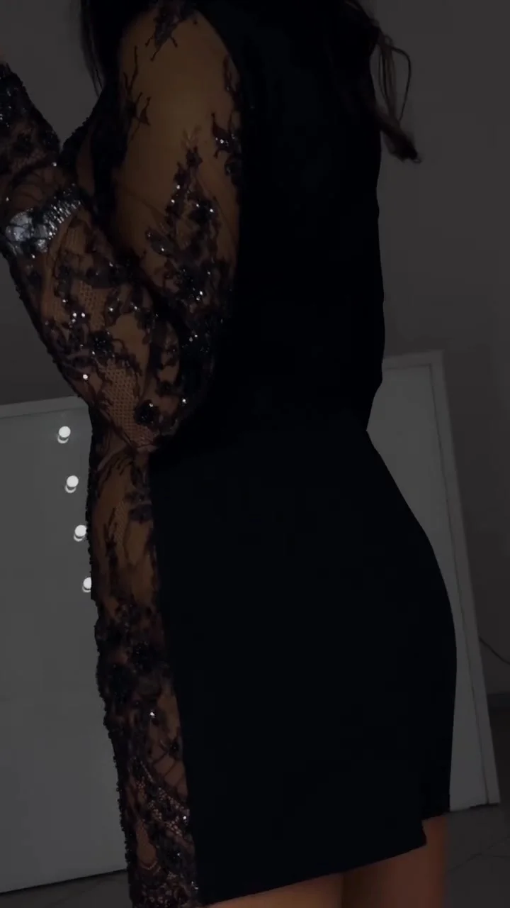👑 Модна и секси рокля с дантела | Прилепнала, оформяща талията и силуета
