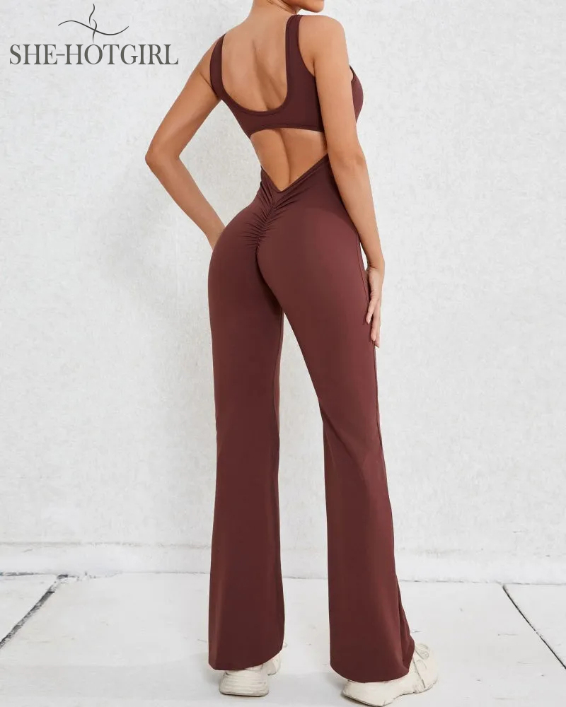 Sporty yoga jumpsuit with flared legs and hollow back